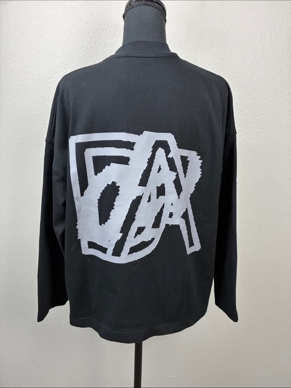 DEPT® Apparel Heavyweight Distressed Logo Long Sleeve Graphic Tee Black XS